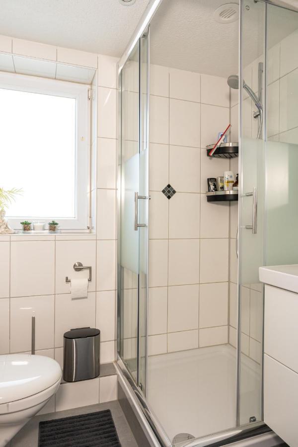 #2 Grosses Zimmer Mit Pool Und Garten เมมมิงเงน ภายนอก รูปภาพ