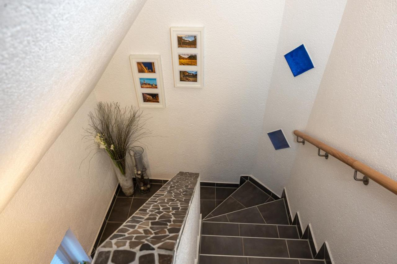#2 Grosses Zimmer Mit Pool Und Garten เมมมิงเงน ภายนอก รูปภาพ